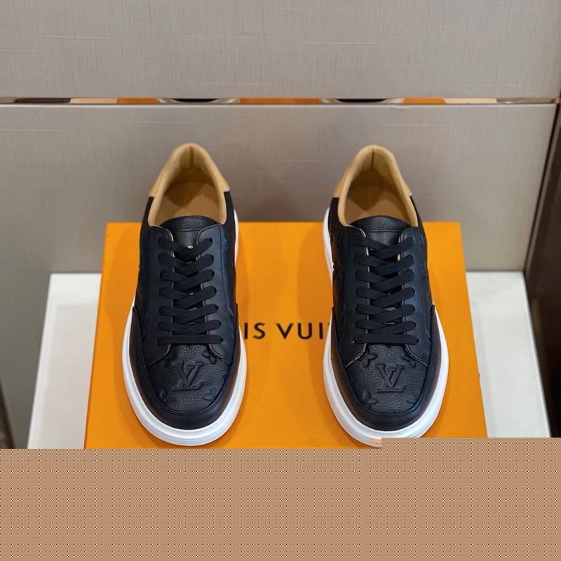 l**is V*t*n sneakers